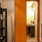 Center Modern
