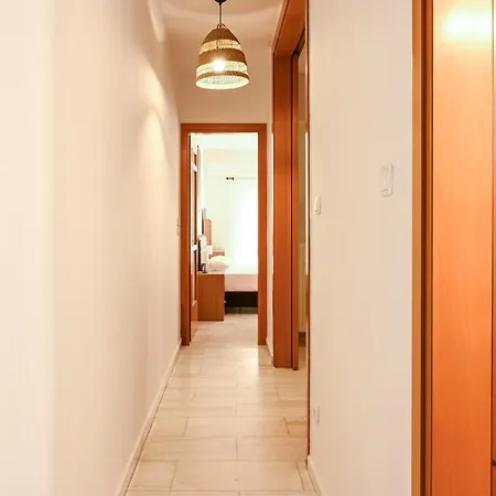 Center Modern Apartment
