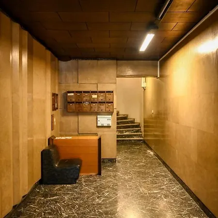 Center Modern * テッサロニキ