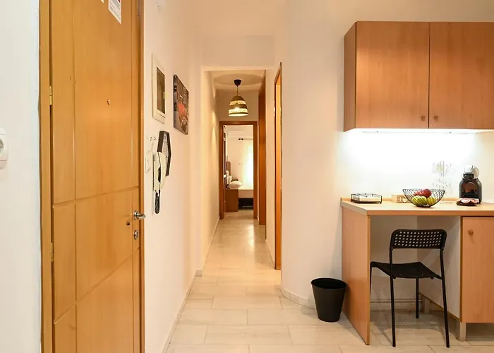 Center Modern