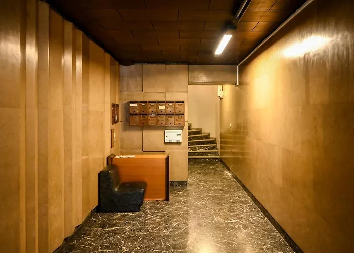 아파트 Center Modern